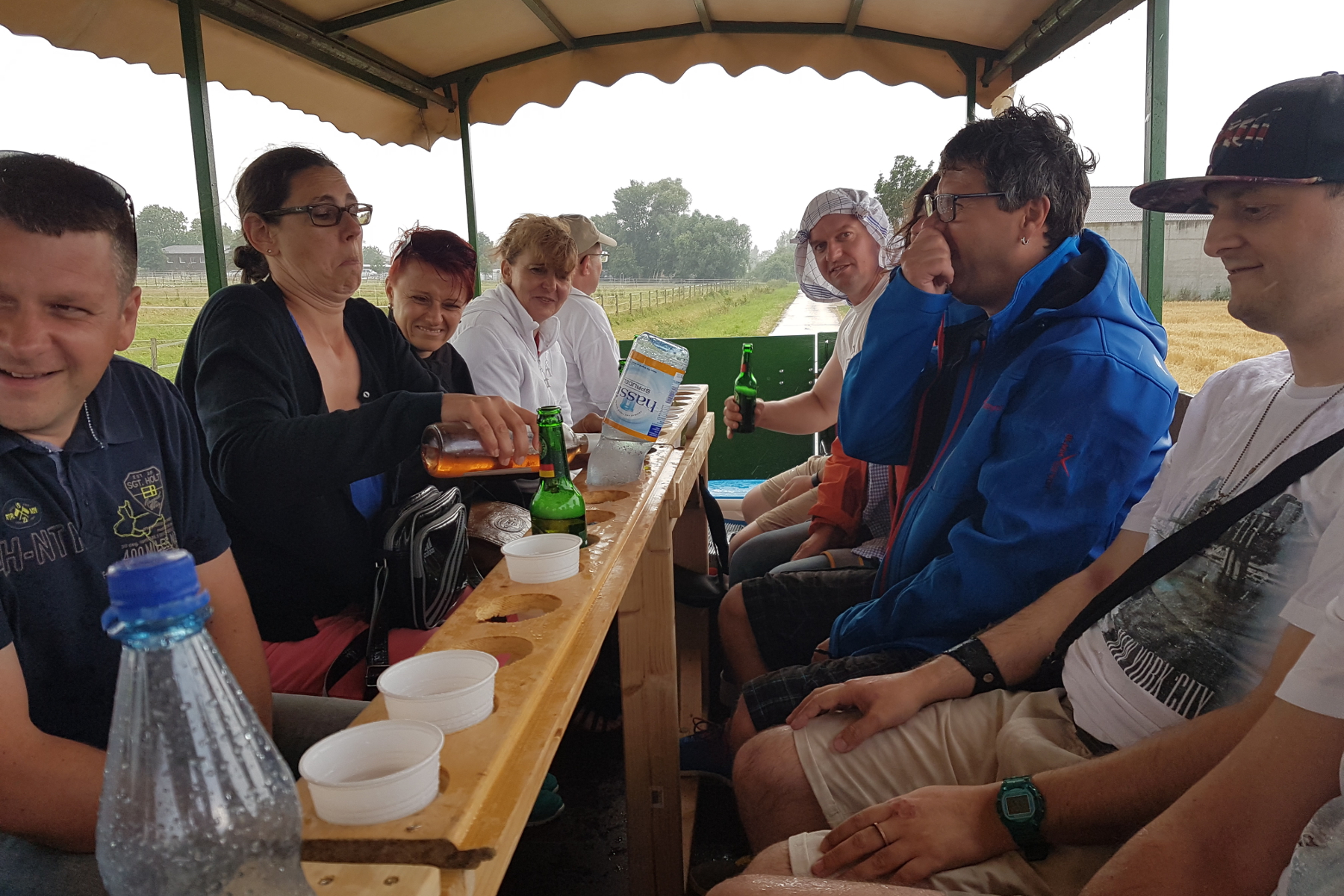 Damit alles nach Plan verläuft, wurde die Saisonvorbereitung im Planwagen absolviert Damit alles nach Plan verläuft, wurde die Saisonvorbereitung im Planwagen absolviert
